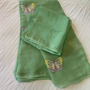 Zehra Butti – Chiffon Elegance Woven by Hand