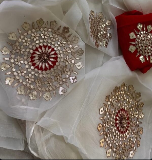 JaalNoor – The Handwoven Net of Elegance