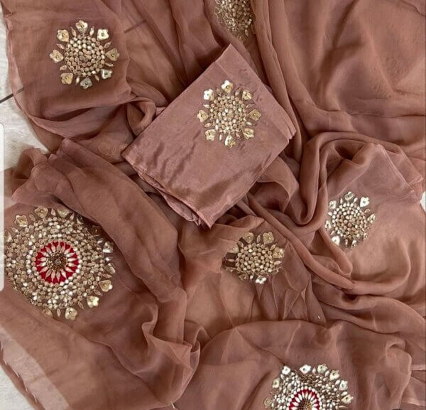 JaalNoor – The Handwoven Net of Elegance - Image 5